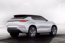 “Soi trước” Mitsubishi Outlander 2018 qua GT-PHEV Concept