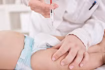 Mẹ mắc viêm gan B mạn, con sinh ra có bị lây bệnh không?