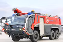 Mổ xẻ xe chữa cháy triệu đô vừa về Việt Nam