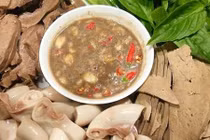 Nếu hay ăn lòng lợn tiết canh nhất định bạn phải đọc bài này