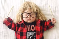 Cô bé 4 tháng tuổi thành ngôi sao nhí hot nhất mạng