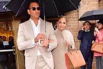Jennifer Lopez muốn lấy chồng lần thứ tư