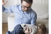 Bố mẹ tức đến mấy cũng đừng đánh con vào vị trí này