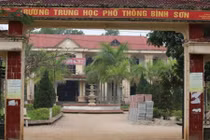 Thầy giáo đánh học sinh chảy máu mũi vì không làm bài tập?