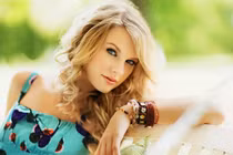 Taylor Swift là người đáng thương hay kẻ quá toan tính trong tình yêu?