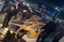 Lamborghini Huracan gặp nạn gãy đôi, tài xế may mắn bị thương nhẹ
