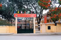 Hà Nội: Thầy giáo bị đình chỉ vì tát vào mặt học sinh
