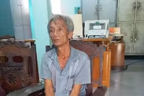 Kẻ giết người phụ nữ, trói hai tay khai gì với cảnh sát?
