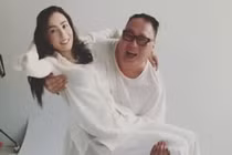 Trương Bá Chi chung sống với người tình bí mật sau sinh con