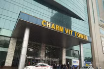 Charmvit nói gì khi bị “tố” cắt điện nước, bảo vệ tòa nhà đánh người?