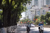 Chùm ảnh: Thiên đường và địa ngục ở Hà Nội nắng nóng 40 độ