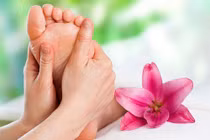 Cách trị nước ăn chân tay mùa mưa lũ nhanh chóng