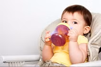 Mách mẹ cách tái sử dụng đồ của bé