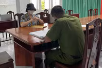 Loạt nghệ sĩ Việt bị lừa tiền một cách ngớ ngẩn khó tin