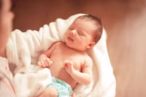 Nở rộ dịch vụ chăm sóc mẹ và bé sau sinh