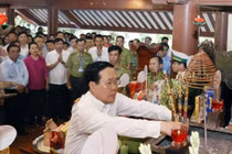 Chủ tịch nước Võ Văn Thưởng dâng hương tưởng niệm Chủ tịch Hồ Chí Minh