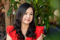 NSND Thu Hà: "Tôi may mắn là nghệ sĩ sống được với nghề"