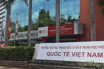 Trường Việt Úc từ chối dạy 40 học sinh: Phụ huynh “làm quá”... hại con?