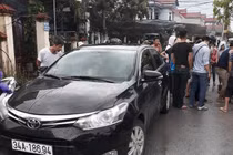 Đang khám xét nhà đối tượng nghi bắt cóc bé 9 tuổi ở Hưng Yên