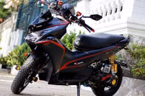Honda Air Blade lên đủ đồ chơi hàng hiệu tại Sài Gòn
