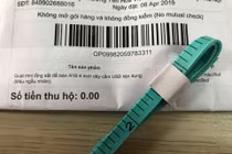 Mua quạt mini lồng sắt trên Lazada, khách nhận về... thước dây đo vải