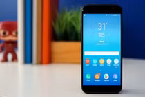 Mua smarphone tầm trung chụp ảnh đẹp để du Xuân 2018