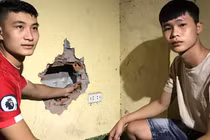 Đề nghị khen thưởng 5 công dân cứu em bé bị bỏ dưới khe tường