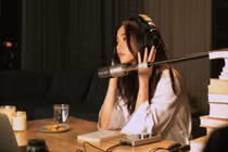 Bích Phương sau thời gian ở ẩn: Sắc vóc quyến rũ, “vựa muối” gameshow 