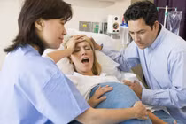 Điều gì xảy ra trong quá trình chuyển dạ, sinh con?
