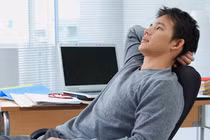 Đến nhà bạn gái, tôi choáng nhìn thấy bức ảnh cô ấy chụp tình cũ