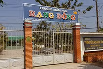 Buộc thôi việc nữ hiệu trưởng bỏ nhiệm sở sau khi bị tố nợ nần