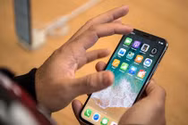 iPhone sắp có thêm tính năng mở cửa xe, cửa nhà