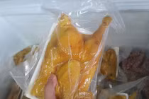 Sự thật "ngã ngửa" sau loại gà ủ muối hoa tiêu siêu rẻ bán tràn lan