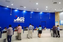 Không chỉ bị Kumho – Hyundai tố cáo, MB Bank còn dính “phốt” gì? 