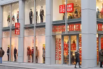 Cuối 2019, "ông lớn" Uniqlo mở cửa hàng đầu tiên tại TPHCM 