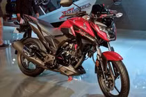 Honda X-Blade mới sắp ra mắt, quyết đấu Suzuki Gixxer 155