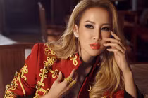 Nữ ca sĩ Coco Lee bị phát hiện tự tử, nghi do trầm cảm