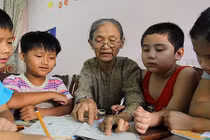 Không cho viết vào SGK: Chỉ thị trật chìa!