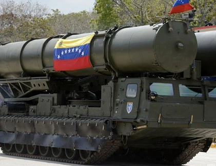Nhận mặt vũ khí “khủng” trong duyệt binh Venezuela