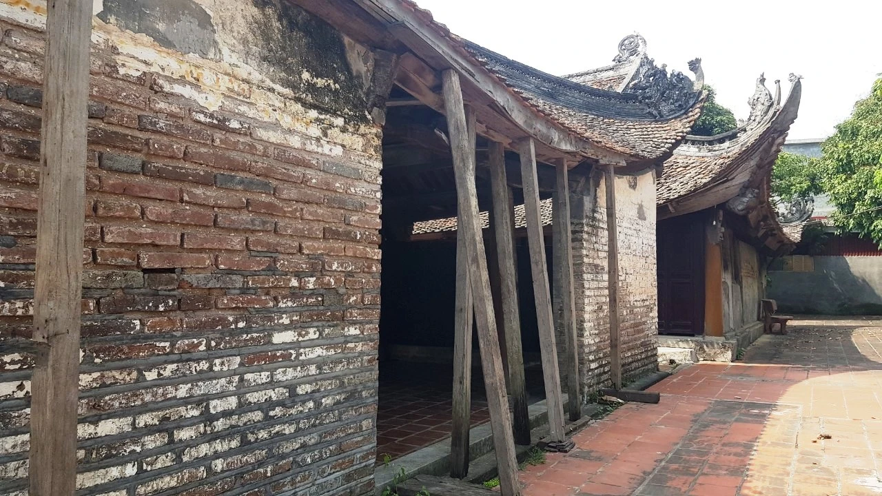 Hải Dương: Cận cảnh di tích quốc gia đình Thạch Lỗi xuống cấp nghiêm trọng