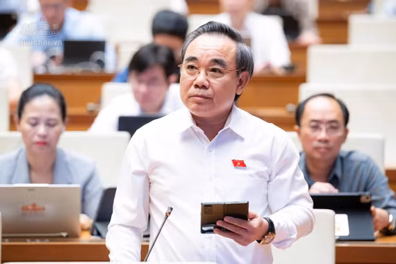 ĐBQH đề nghị cụ thể hóa tiêu chí nơi ở mới 'bằng hoặc tốt hơn nơi ở cũ'