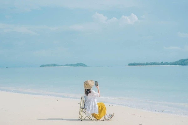 Hè gõ cửa, đến đảo Thanh Lân nạp "vitamin sea"