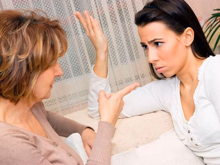 Mẹ chồng không cho con dâu đi họp lớp, lý do không ngờ ảnh 1 Mẹ chồng không cho con dâu đi họp lớp, lý do không ngờ ảnh 1