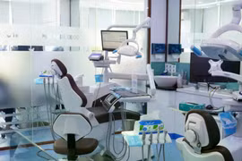 Cơ sở nha khoa, chăm sóc sức khỏe, thẩm mỹ vào tầm ngắm thanh tra thuế