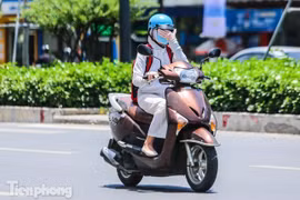 Thông tin mới về đợt nắng nóng đặc biệt gay gắt ở miền Bắc, miền Trung