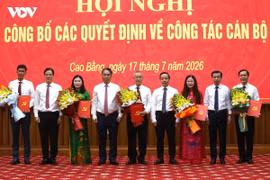 Cao Bằng công bố các quyết định điều động, bổ nhiệm cán bộ