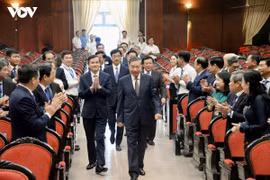 Khai mạc lớp cập nhật kiến thức đối với Ủy viên Trung ương