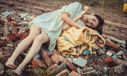 Nữ sinh Bắc Giang dáng nuột nà mơ học trường cảnh sát