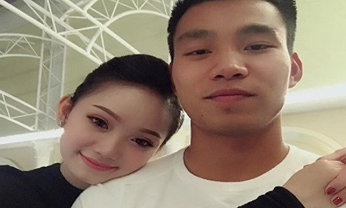 Nhan sắc bạn gái hậu vệ Vũ Văn Thanh U23 Việt Nam
