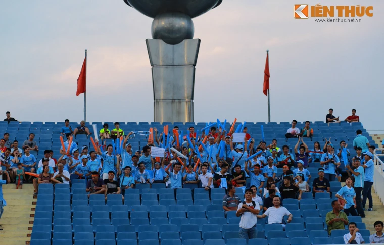 Fan phát cuồng vì Man City nhưng vẫn muốn ĐTVN thắng